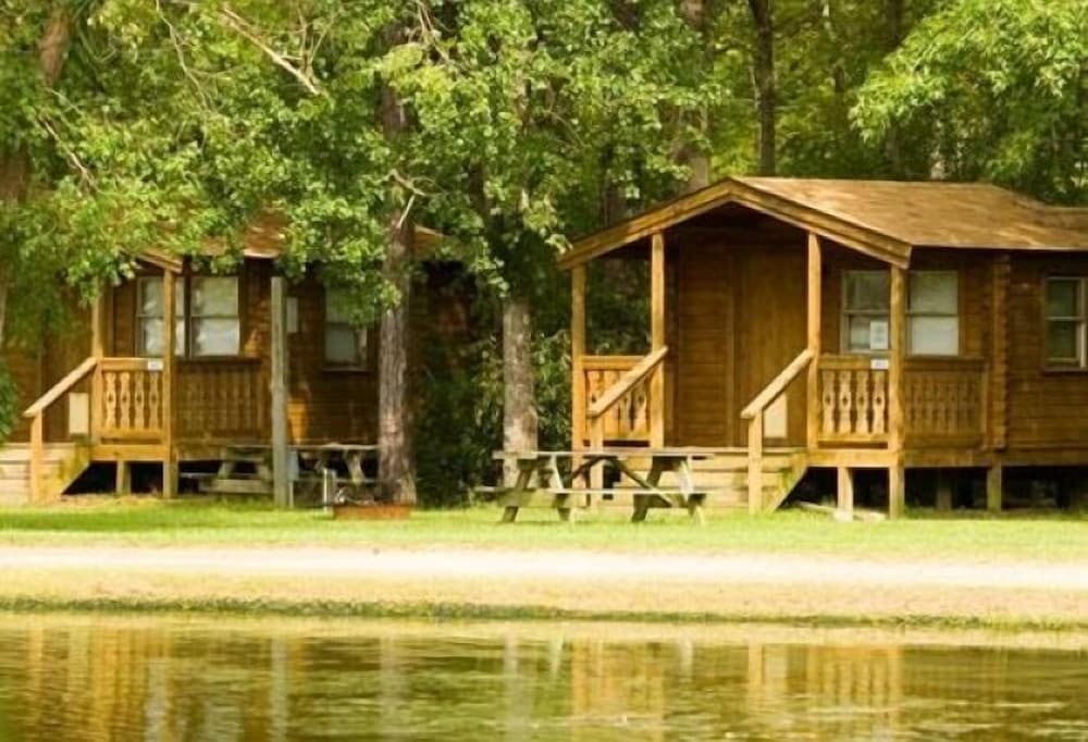 Twin Lakes RV & Camping Resort - photo 3