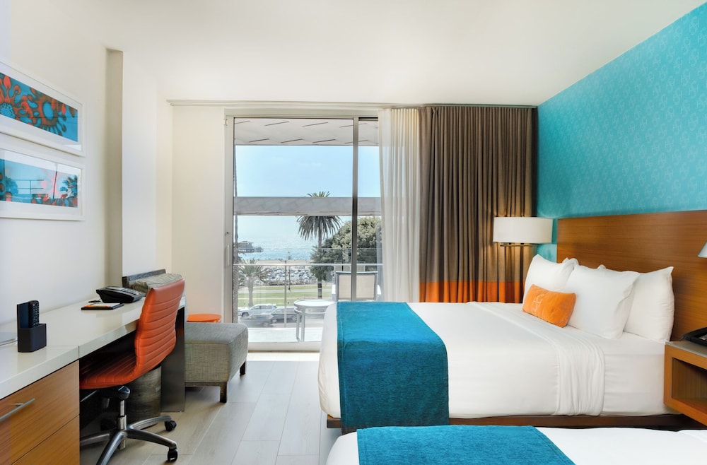 Shore Hotel - photo 24