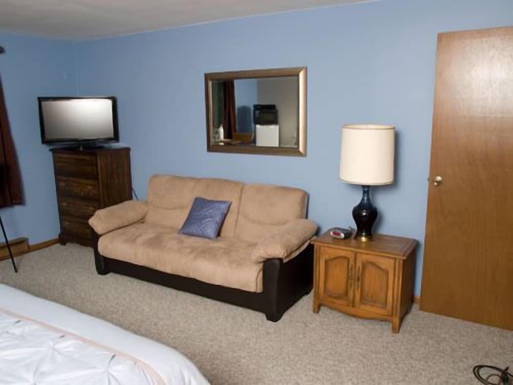 Valhalla Hillside Inn - photo 15