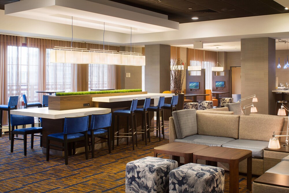 Courtyard By Marriott Providence Downtown — Providence