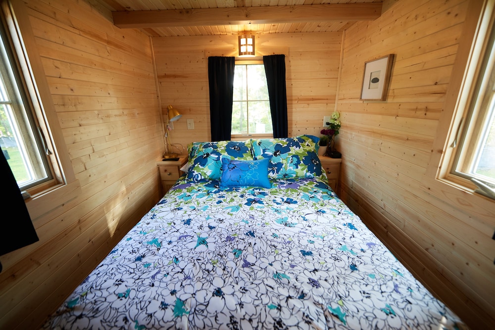 Tuxbury Pond Camping Resort Cottage - photo 10