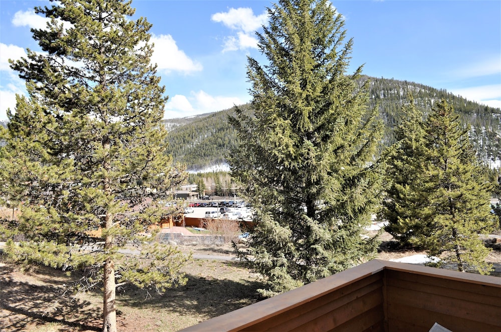 Tennis Townhome 2 Bed 2.5 Bath - photo 34