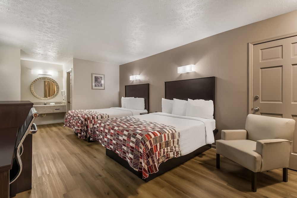 Red Roof Inn Crossville - photo 7