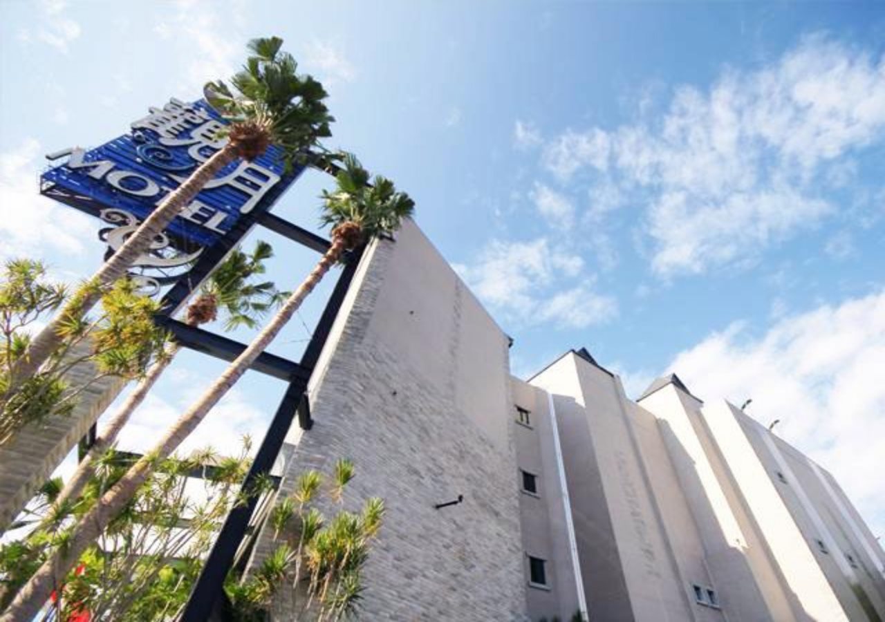 MoonArea Business Leisure Motel - carbon neutral hotel in Douliu