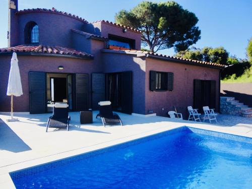 Villa Mas Pere — 4-Star Luxury Hotel in Calonge, Spain
