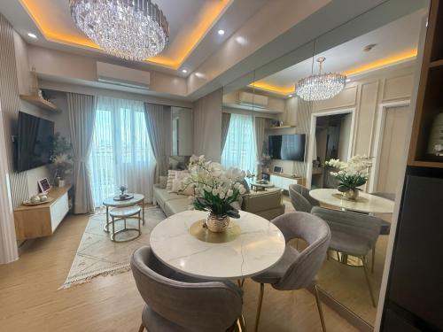 Yassis Suite 2BR Luxury Unit in Grass Residence — 4-Star Luxury Hotel in Manila, Philippines