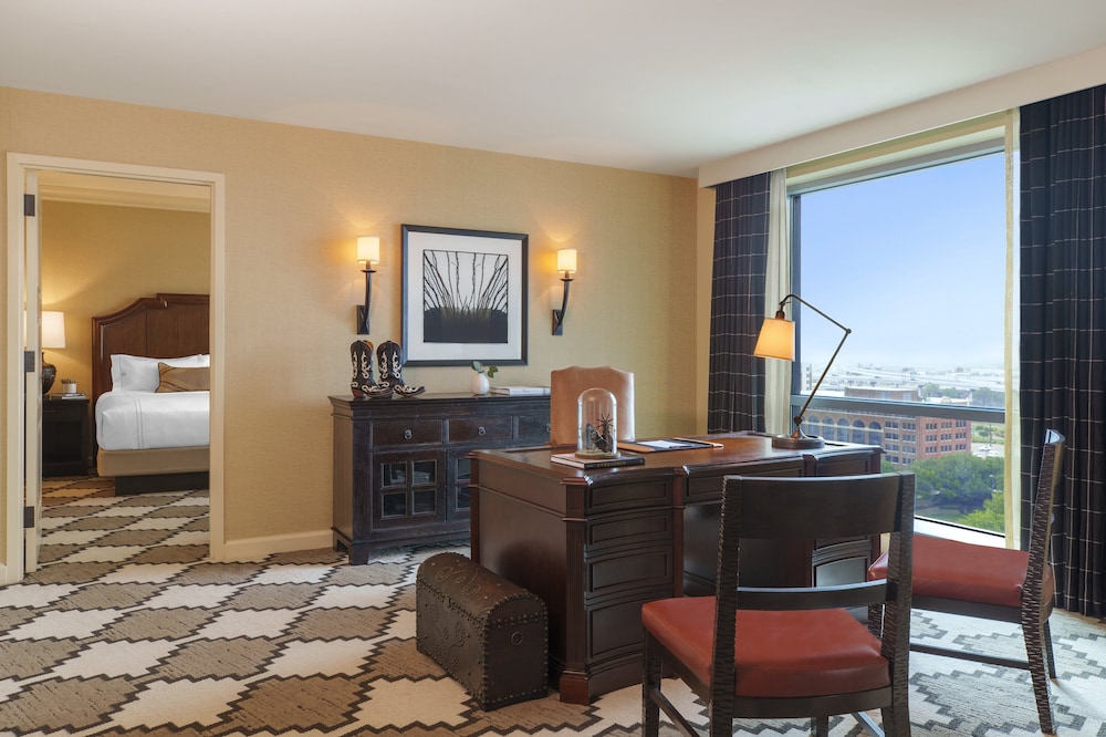 Omni Fort Worth Hotel - photo 28