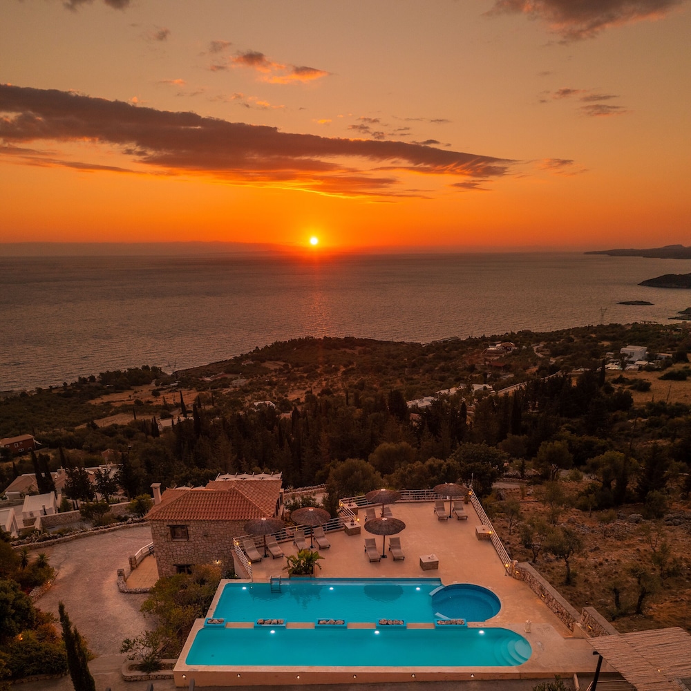 Strofilia Authentic Villas — 4-Star Luxury Hotel in Zakynthos, Greece