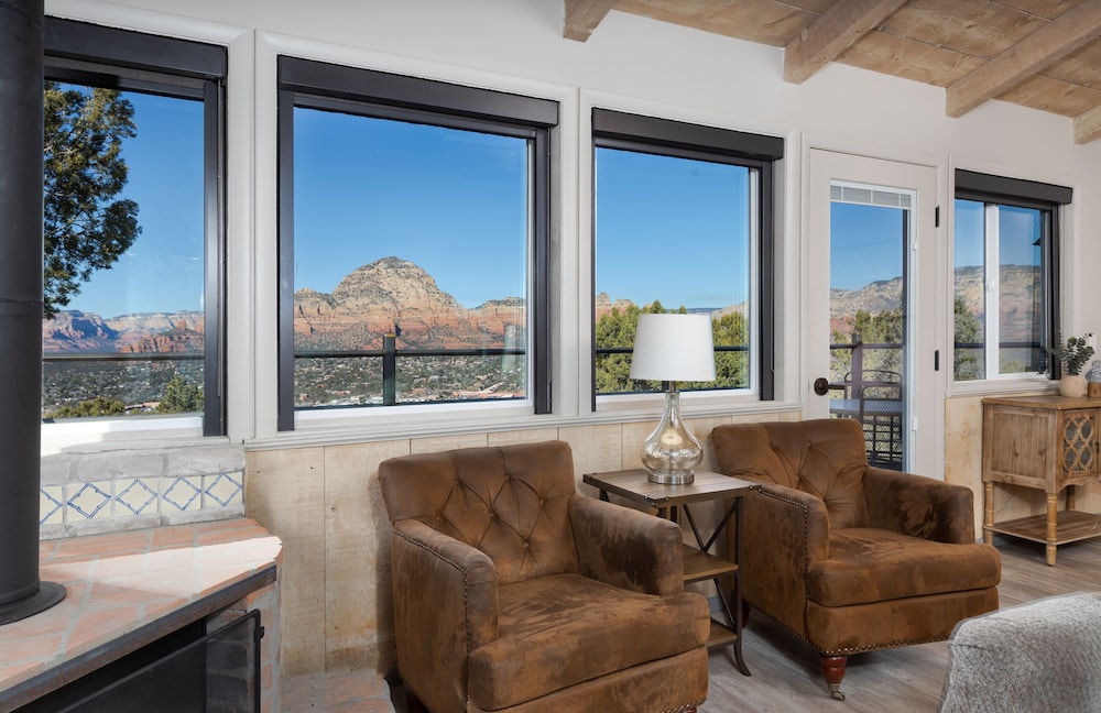 Sky Ranch Lodge - photo 33