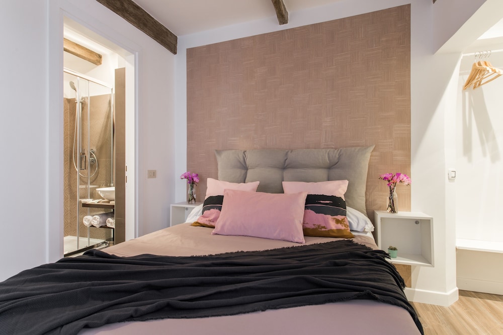 Domus De' Fiori — 4-Star Luxury Hotel in Rome, Italy