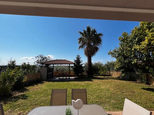 Jordan’s Garden Maisonette in Nea Moudhania, Greece