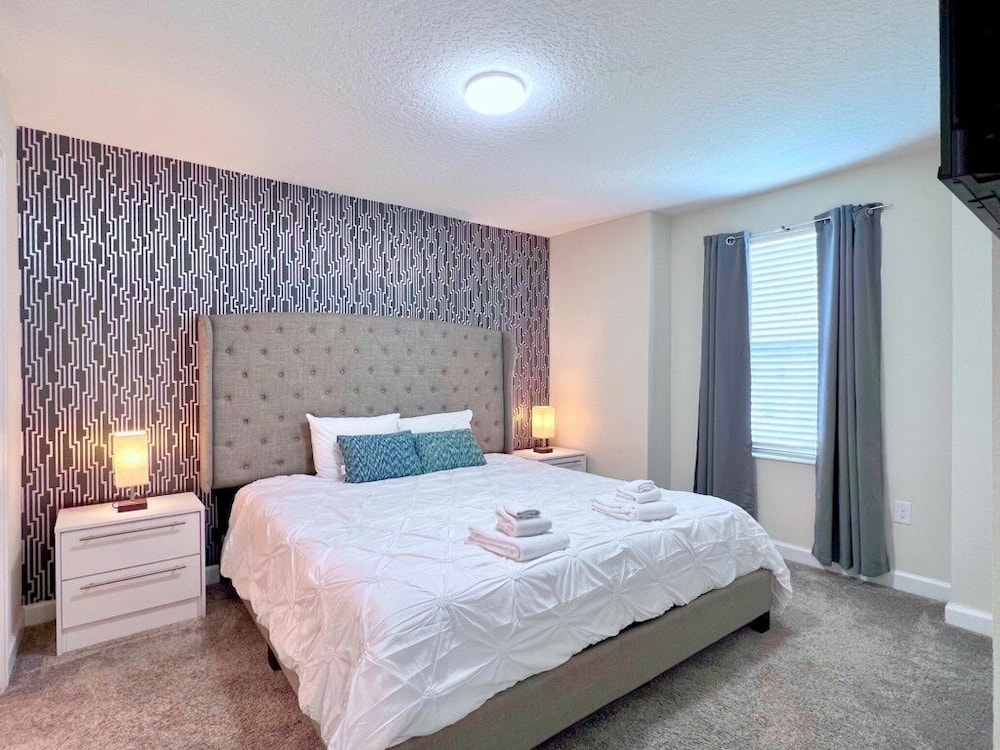 8 Bed Storey Lake Resort Huge Bedroom for Kids home - photo 7