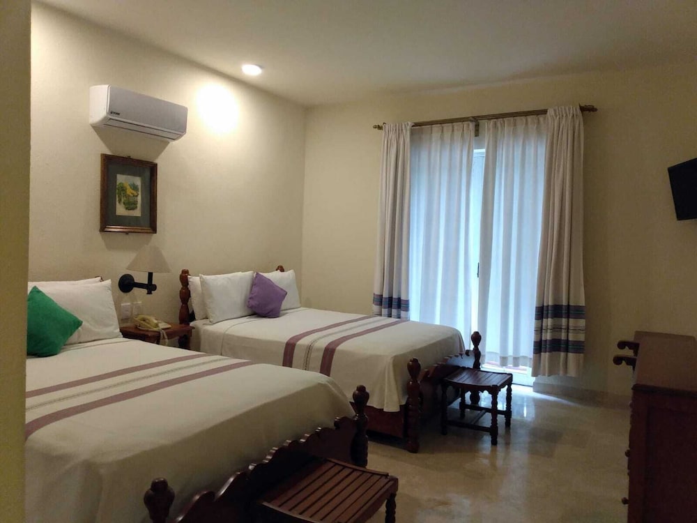 Hotel Marques Del Valle