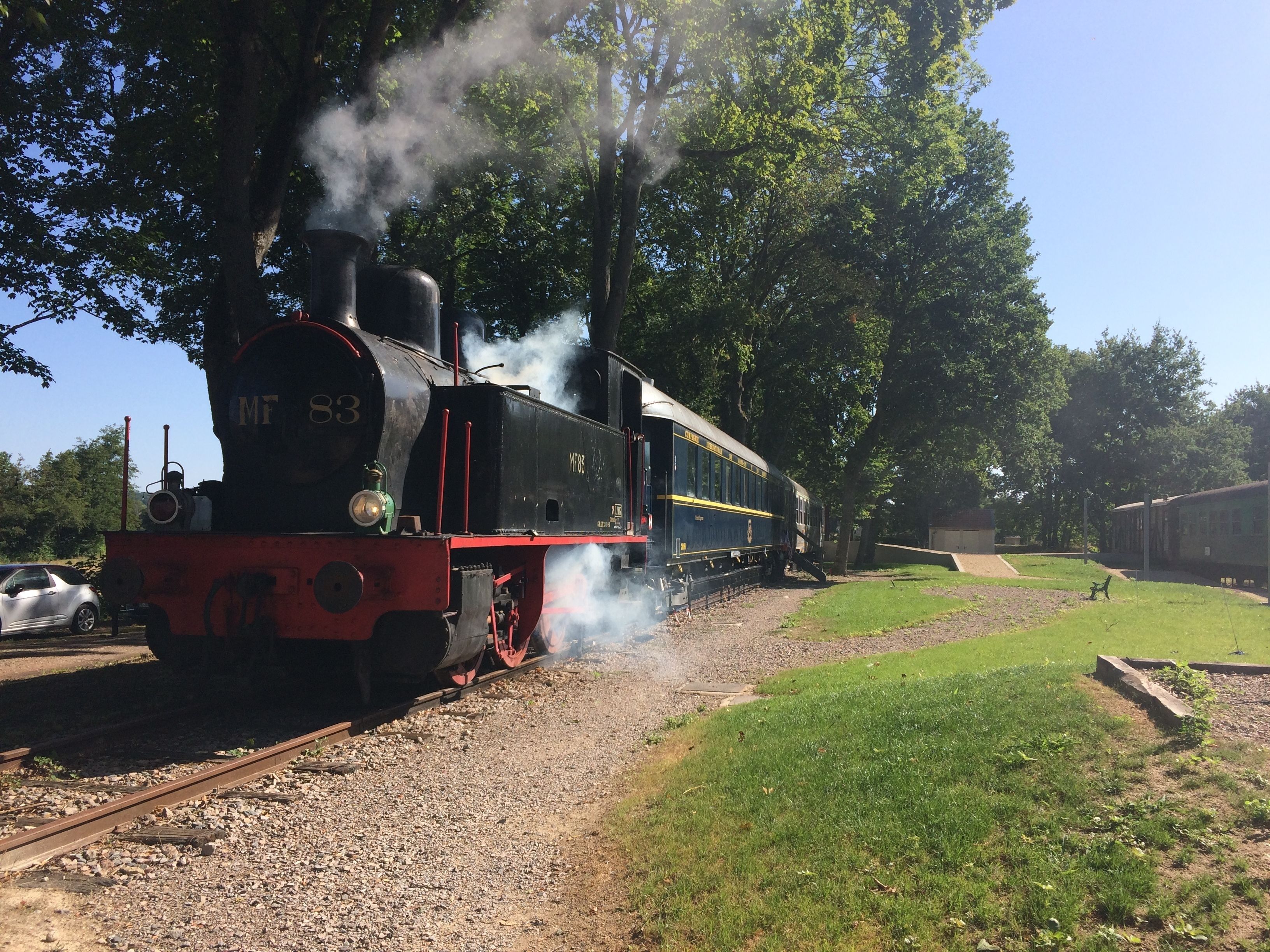 Hotel Restaurant Train Des Reves — Autun