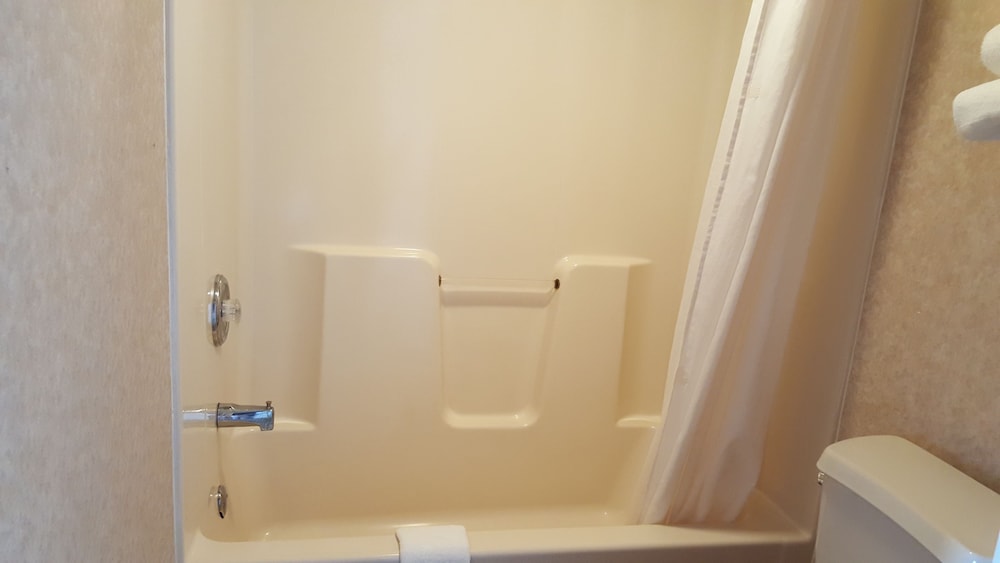 Atrium Inn - photo 4