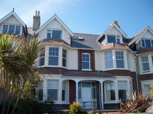 Dream View - carbon neutral hotel in Weymouth