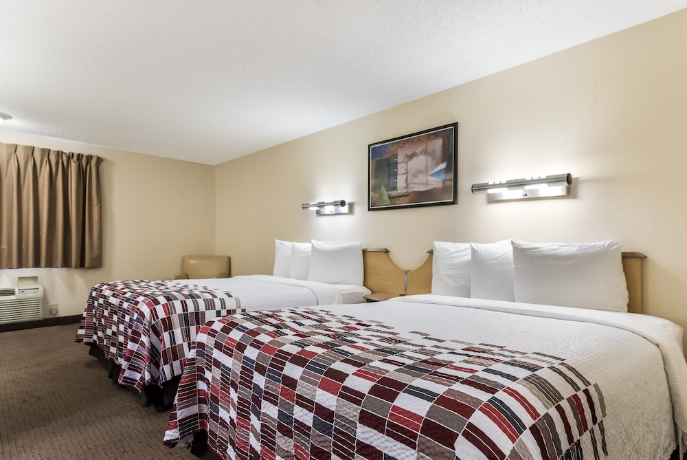 Red Roof Inn Cleveland Airport Middleburg Heights - photo 11