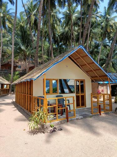 Cola Beach Sunset Bay — Mormugao — photo 3