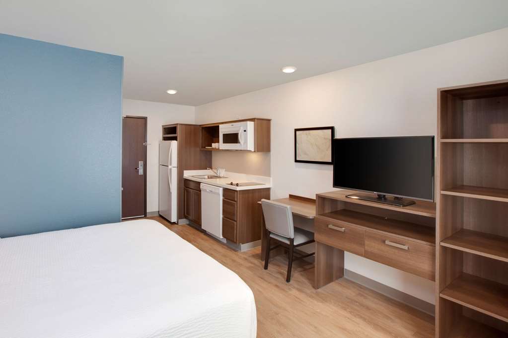 WoodSpring Suites Houston Northwest - photo 7