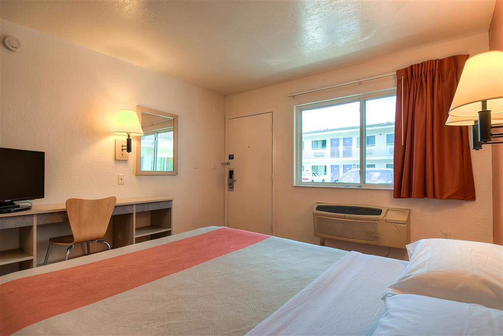 Motel 6 Westminster South Long Beach - photo 10