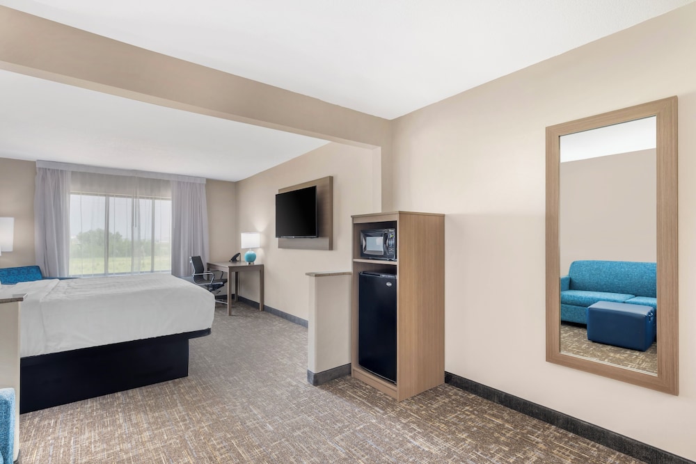 Clarion Pointe Sioux Falls Airport - photo 11