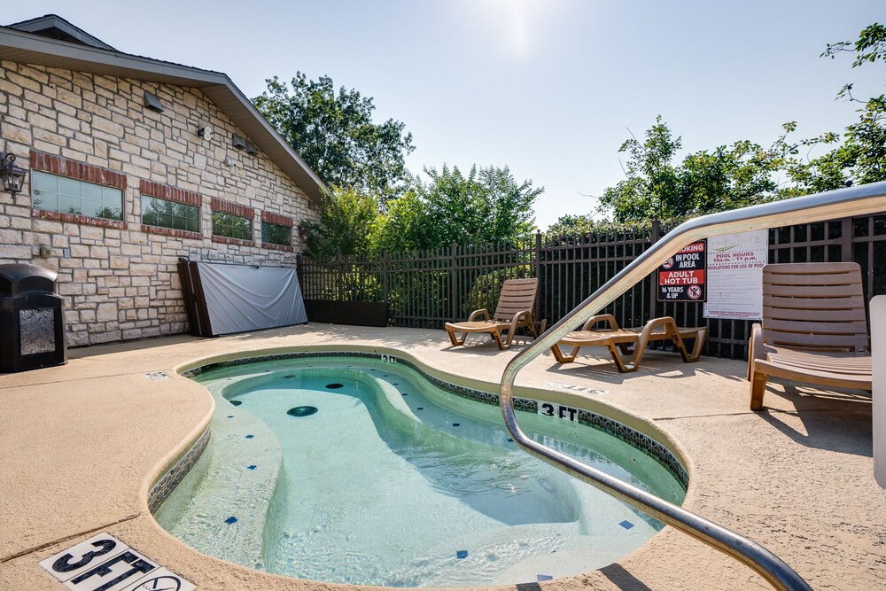 Memories of Avondale Massage Chair Pools - photo 30