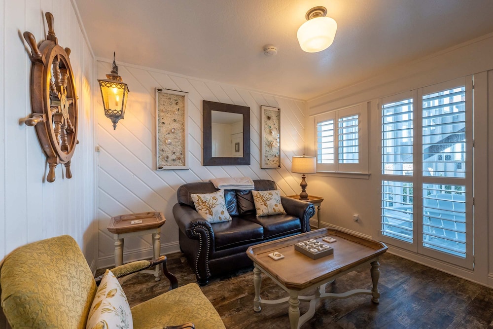 Bandon Marina Inn - photo 46