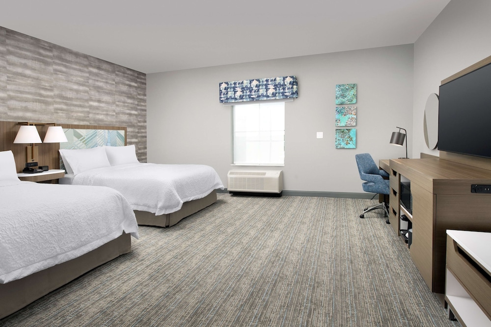 Hampton Inn Boston Logan Airport Chelsea - photo 13