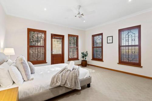 Starlit Alfresco 4br Paradise And Beachside Suburb — Perth