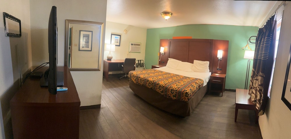Hillcrest Motel By OYO Aurora IN Near Lawrenceburg - photo 13