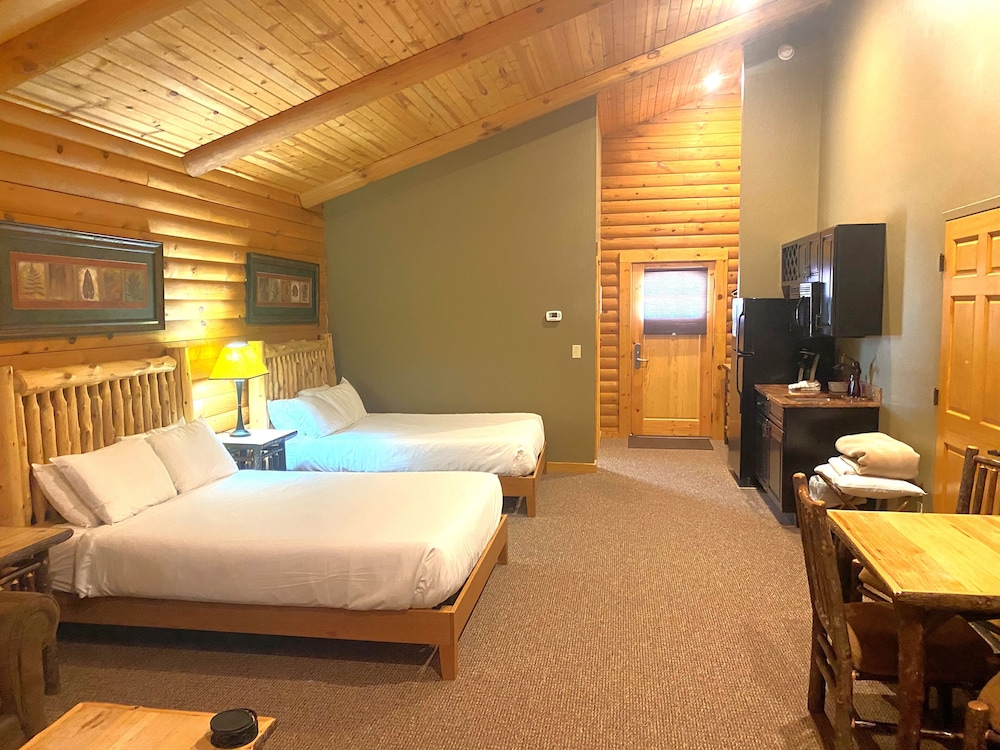 The Lodges at Sunset Village - photo 10