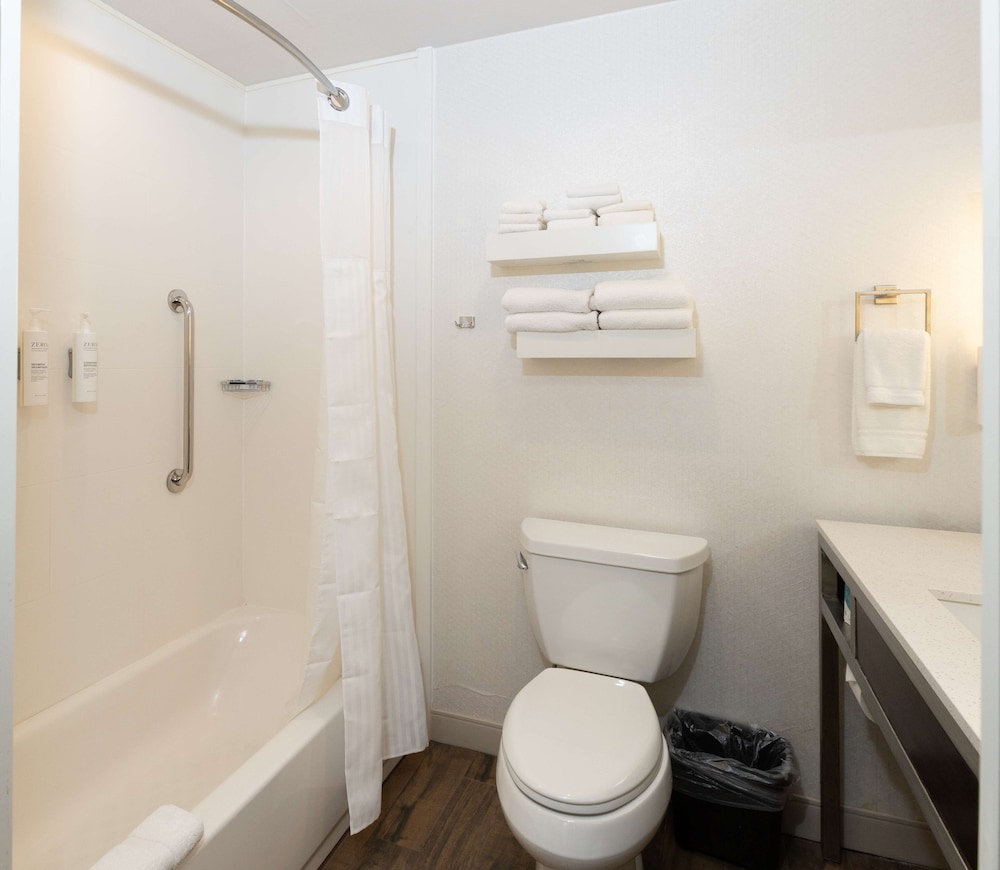 Hilton Garden Inn Austin Airport - photo 20
