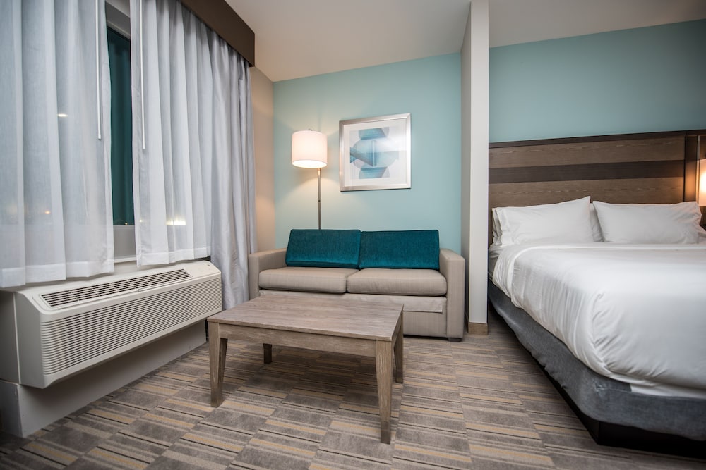 Holiday Inn Express & Suites Lake Charles South Casino Area by IHG - photo 37