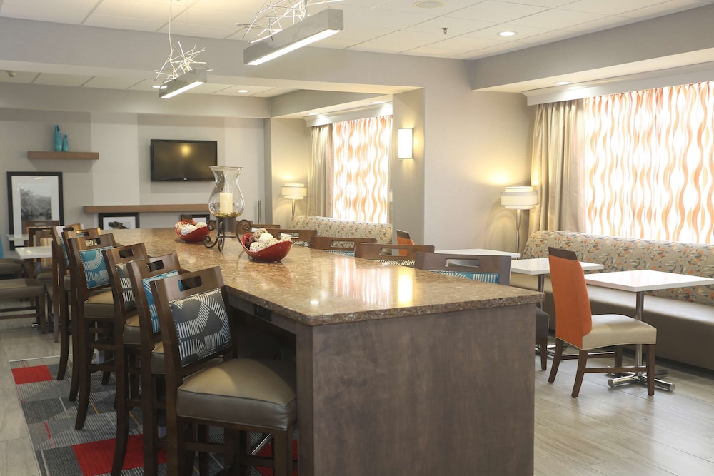 Hampton Inn Owego - photo 4