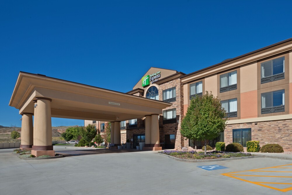 Holiday Inn Express Hotel & Suites Richfield by IHG - photo 48