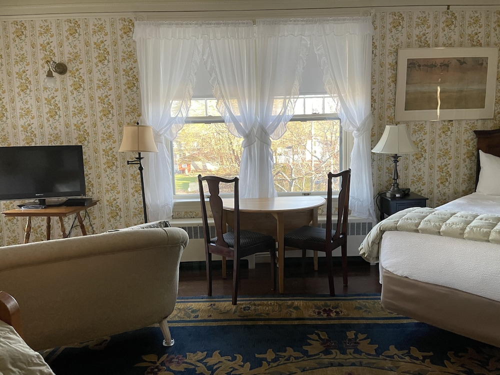 Moseley Cottage Inn & Town Motel - photo 44