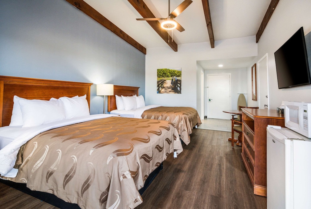 Quality Inn On The Lake Clarksville Boydton - photo 4