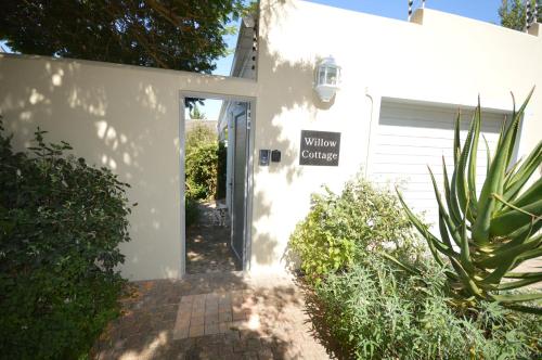 Willow Cottage