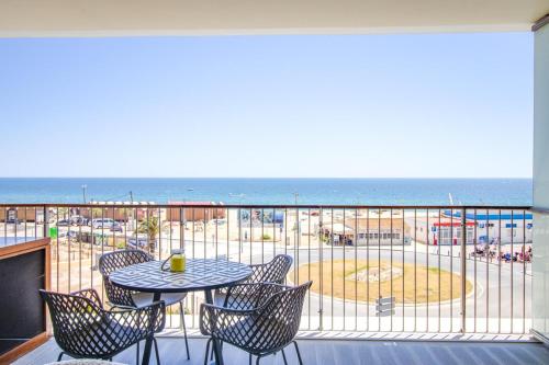 Bayline Cond Sea View Spa Pool Gym Truta By Bedzy — 4-Star Luxury Hotel in Armacao De Pera, Portugal
