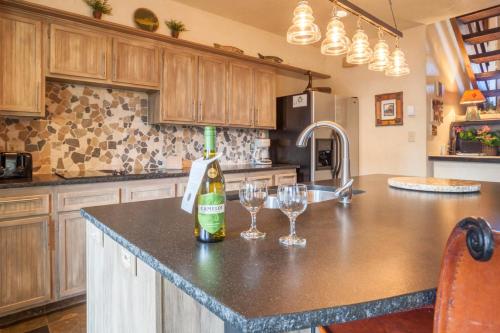 La Casa on the Mountain by Resort Lodging Company - photo 10