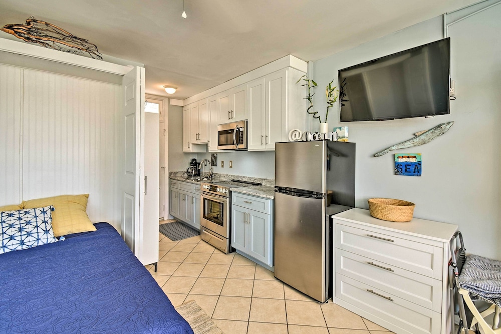 Oceanfront Resort Studio on Virginia Beach - photo 6