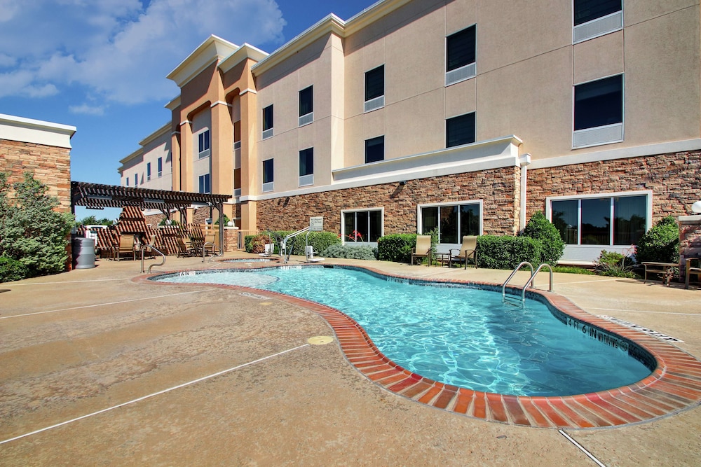 Hampton Inn Vernon - photo 22