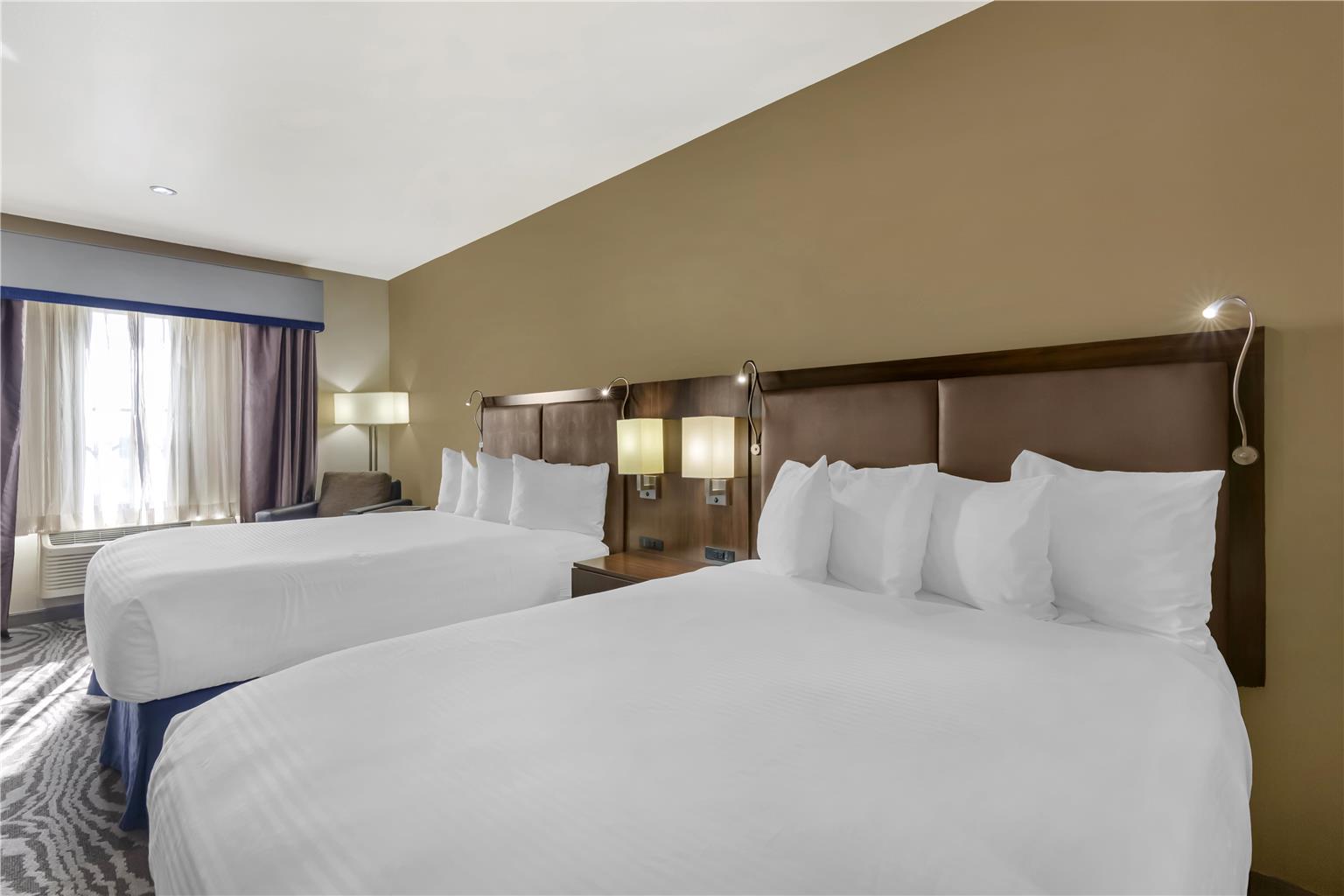 Best Western Plus Williston Hotel & Suites - photo 24