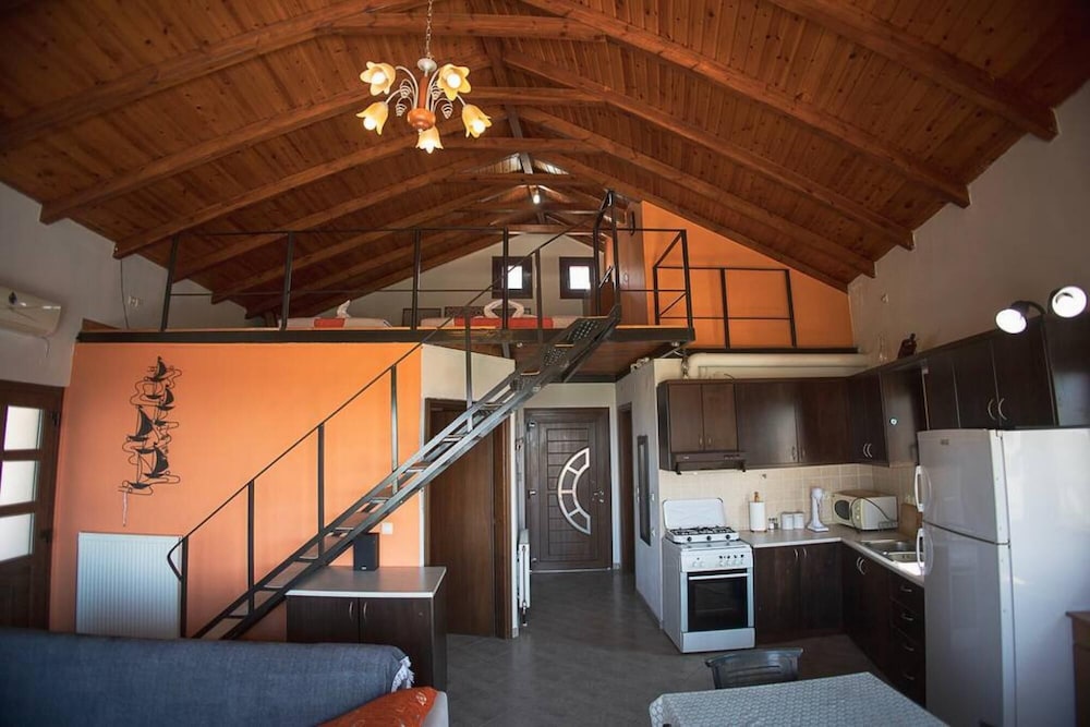 Foula House in Magnisia — 4-Star Luxury Hotel in Kato Lekhonia, Greece