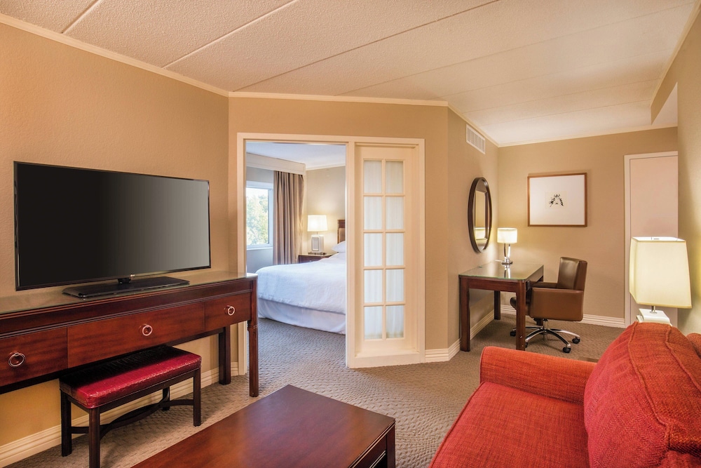 Renaissance Framingham Hotel & Conference Center - photo 5