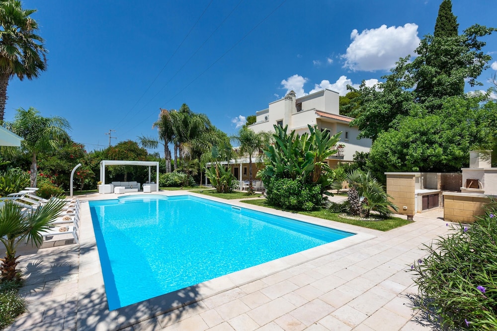 3111 Villa Carra by Perle di Puglia — 4-Star Luxury Hotel in Parabita, Italy
