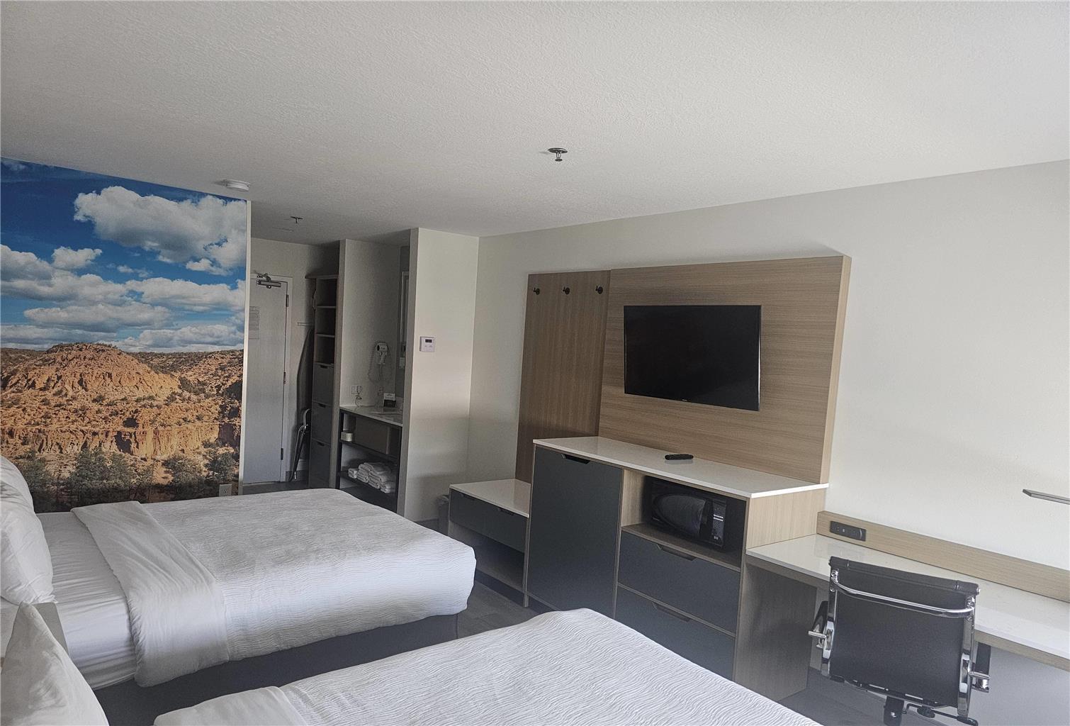 Wingate by Wyndham Los Alamos - photo 23
