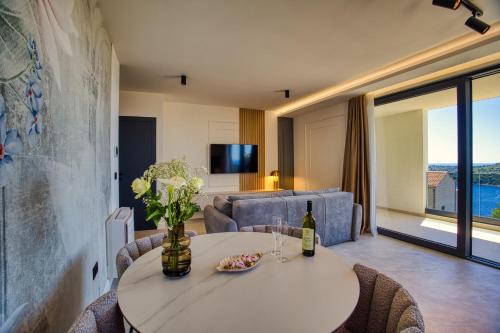 La Dolce Villa 1