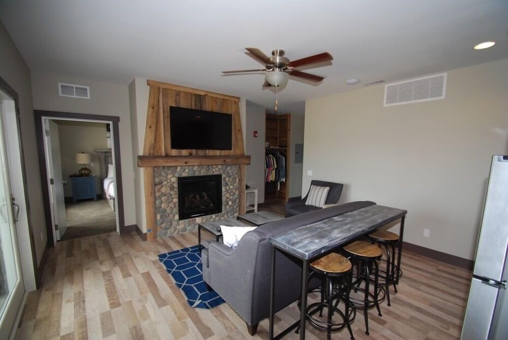 Quarterdeck Resort & Restaurant - photo 152
