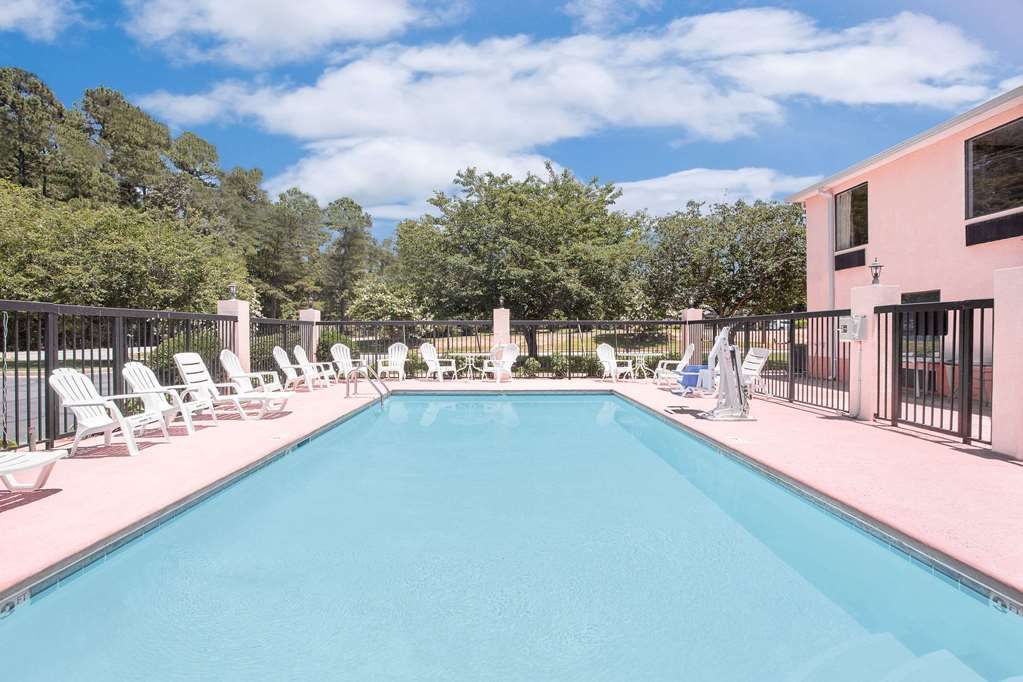Gray Inn and Suites - featured photo